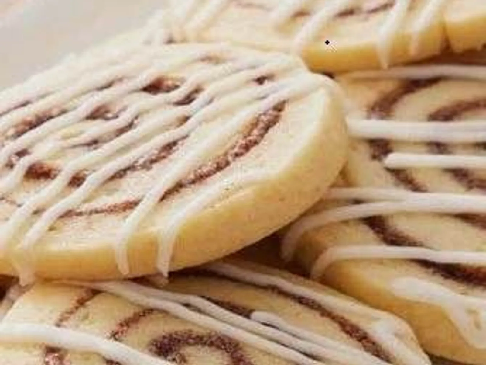 Currant rolls (dozen)